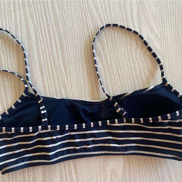Gap navy white stripe bikini top L - Picture 2 of 2